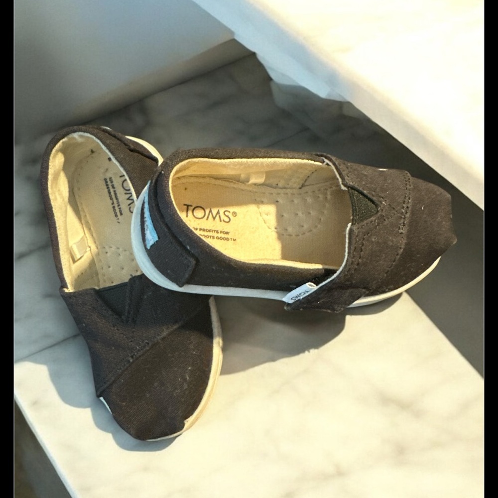 Toms Black Sneakers Slip-On Canvas